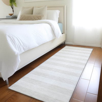 Kinslee Washable Striped Indoor / Outdoor Rug
