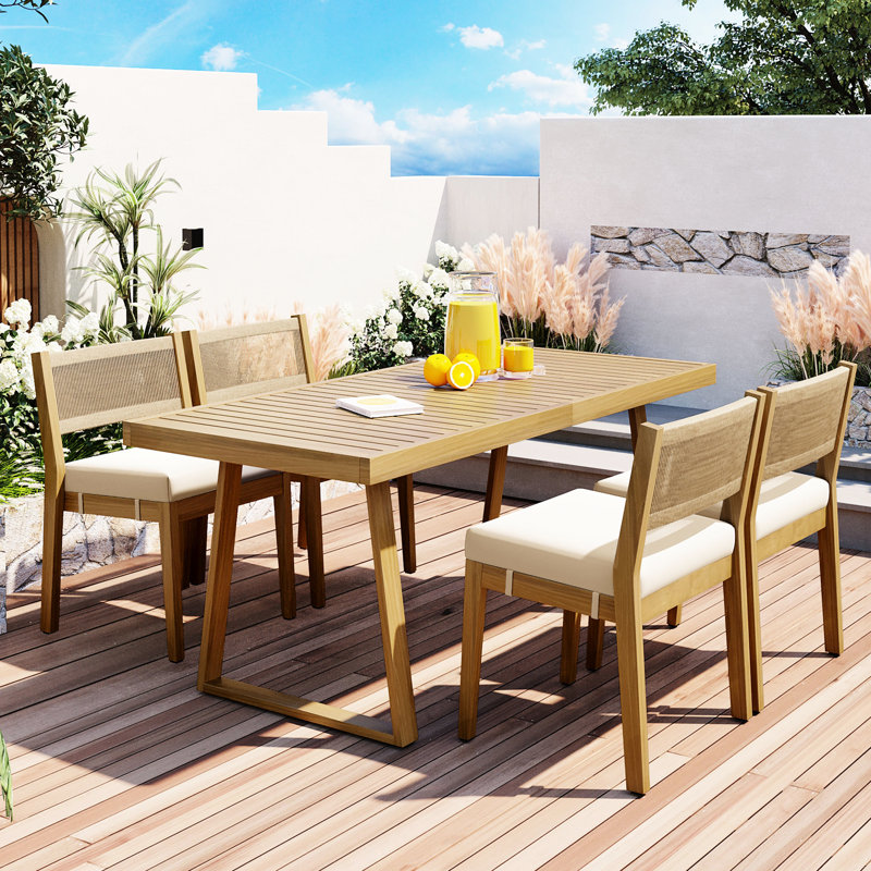Ensemble de salle à manger en bois avec rembourrage doux pour des repas confortables