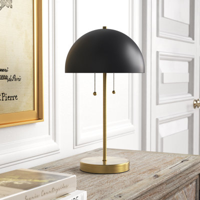 Lampe de table en or 18 po avec prise Amanda