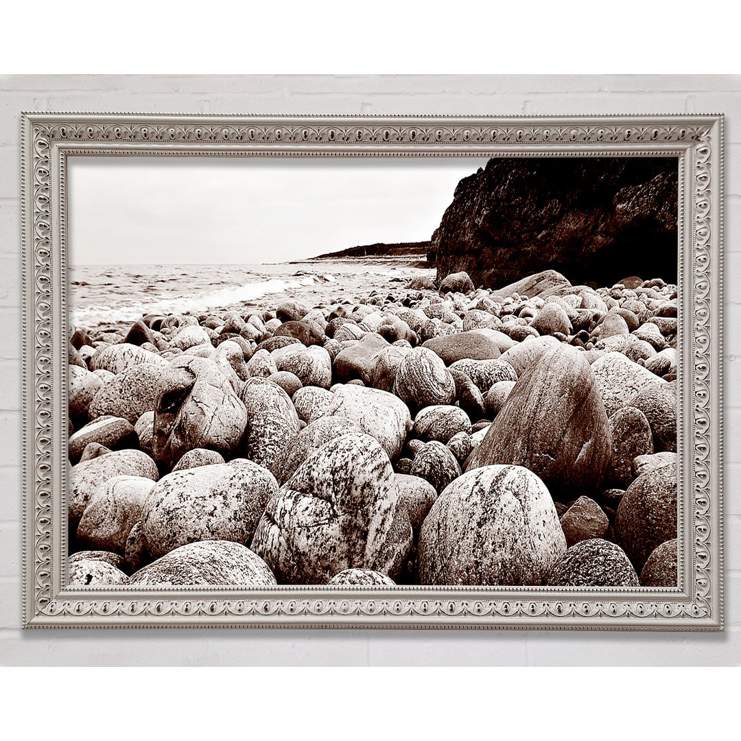 Pebbles Of The Ocean Braun - Einzelner Bilderrahmen Druck