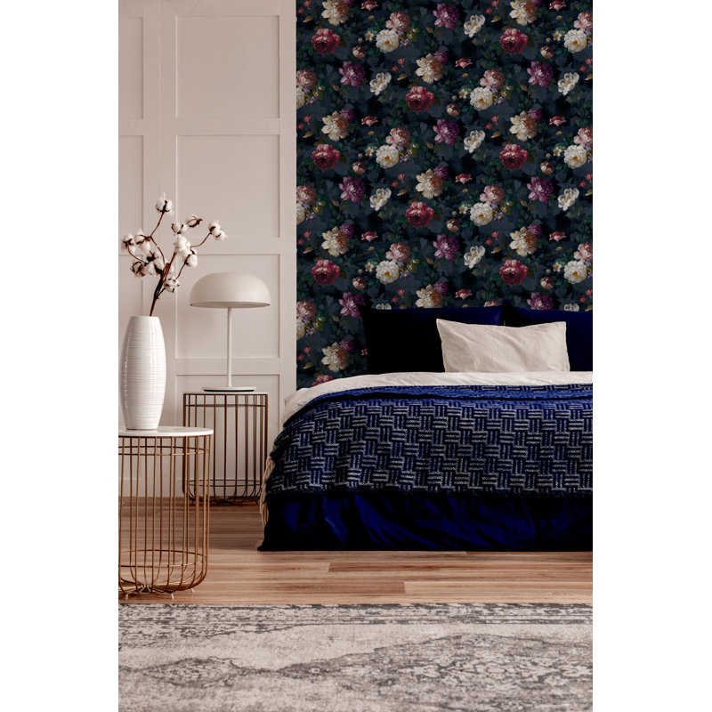 Erique Floral Wallpaper Roll, Navy