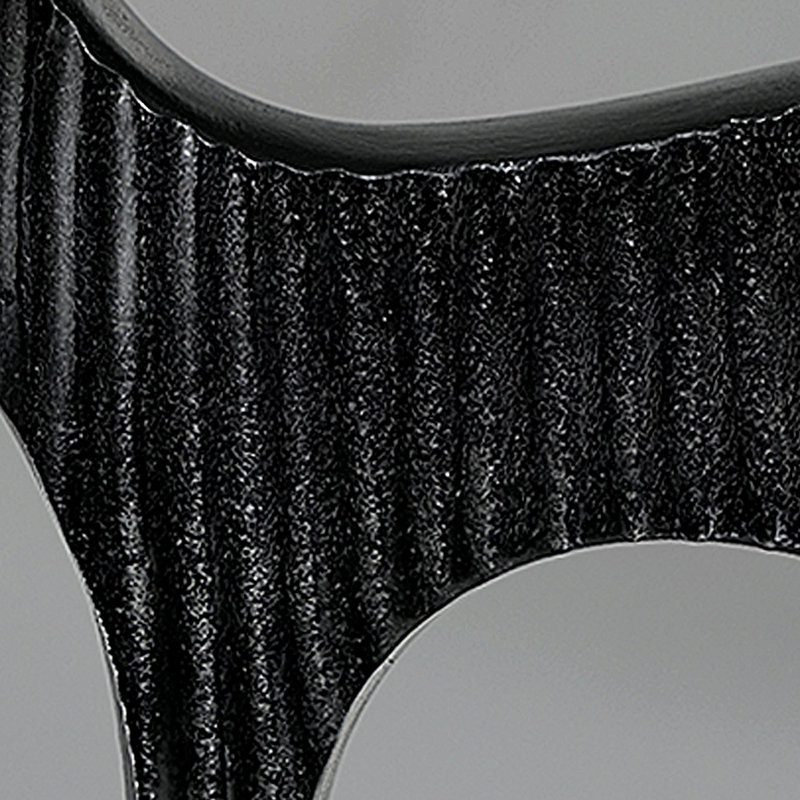 Sculpture de cerf noir côtelé | Figurine de table contemporaine en aluminium | 6 x 1 x 6,8 po, 6"H x 1"W x 6.8D"