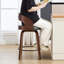 Tabouret de comptoir pivotant confortable avec pieds en bois massif durable-120285789-120285785