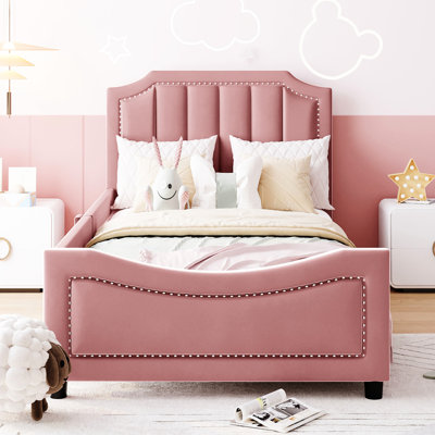 Lit de jour rose simple avec tête de lit à rayures classique et envoûtante