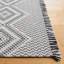 Tapis tissé à la machine de style sud-ouest Belniak en ivoire / noir-958446351