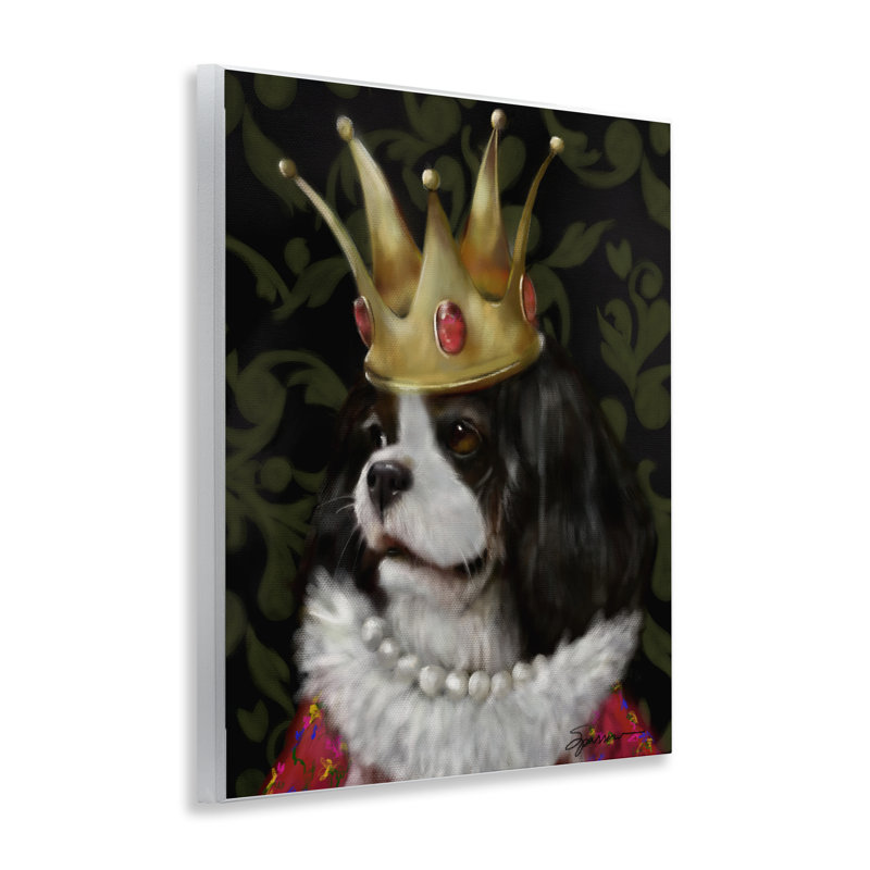 «Queenie Dog» avec plaque en couronne dorée, design par Mary Sparrow