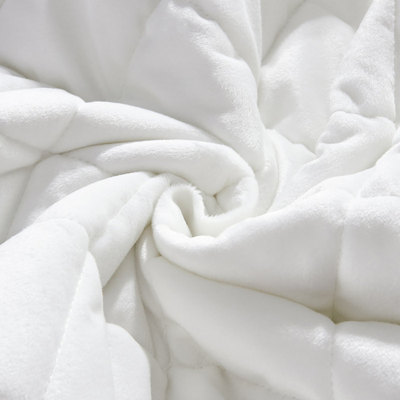 Ensemble de courtepointe Pointehaven, Courtepointe double et 2 taies décoratives standa, Blanc