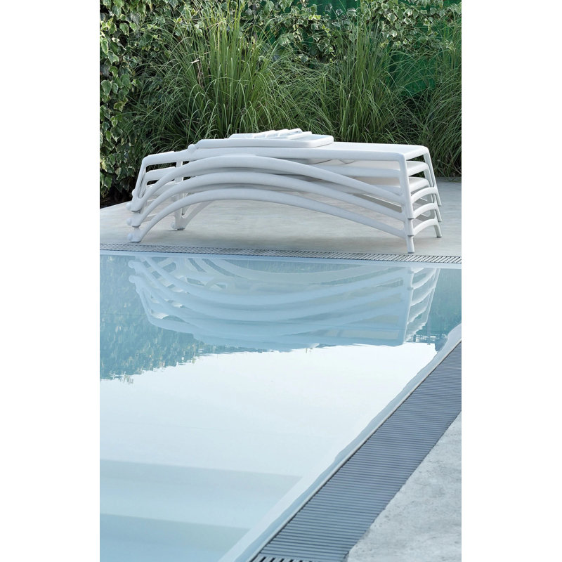 Atlantico Outdoor Chaise Lounge, Bianco/Bianco