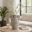 Grand vase de table rustique en terre cuite avec orbes sous les poignées - Vases contemporains pour fleurs et intérieurs décoratifs - 26 po, gris