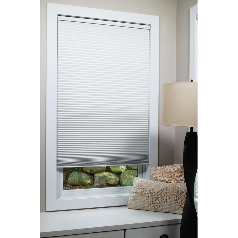 Store alvéolaire horizontal / vénitien sans cordon filtrant la lumière, Blanc, L 65 po x L 72 po