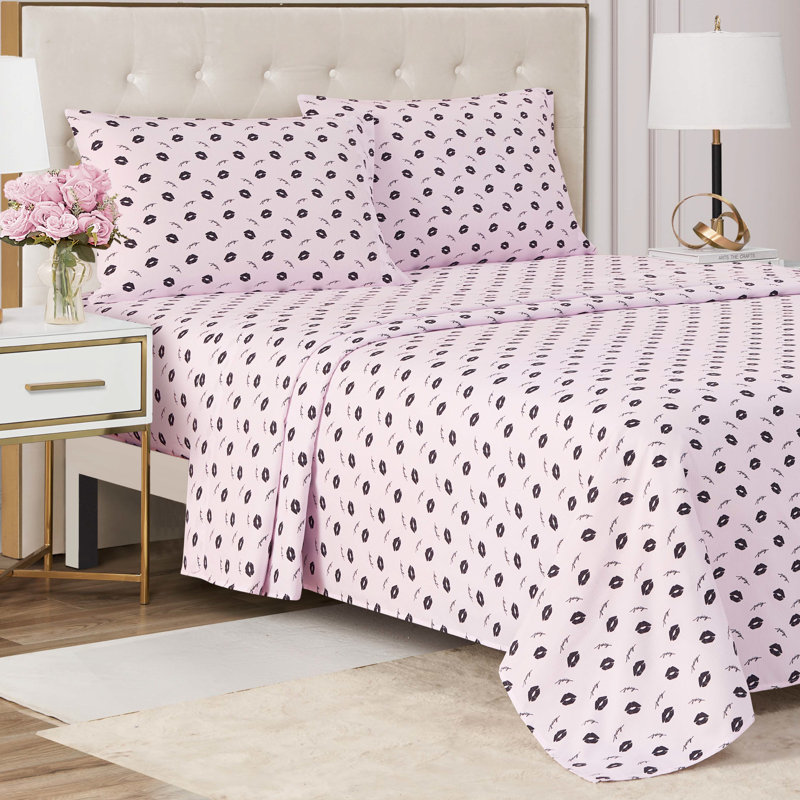 Juicy Couture Printed Microfiber Sheet Set, Queen, Kiss Stripe