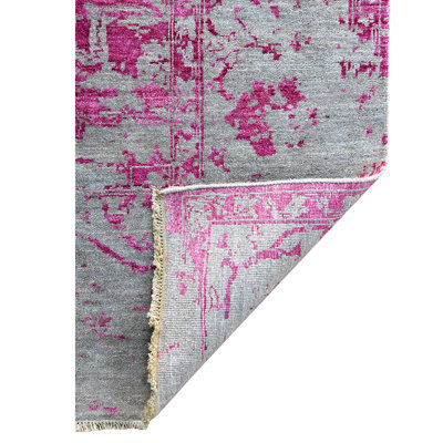 Dazzle Geometric Area Rug in Pink