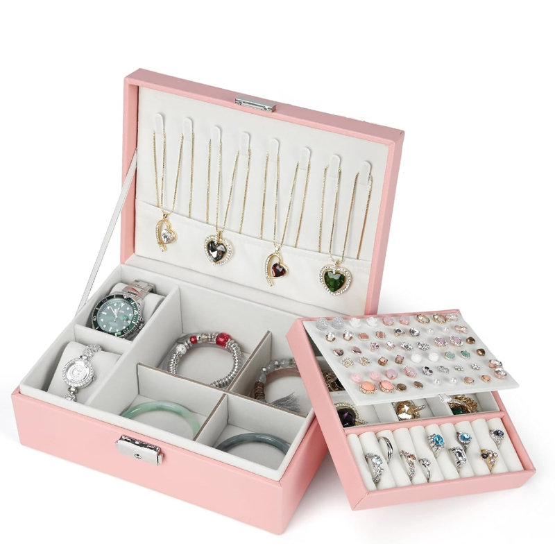 Boîte à bijoux avec boucles d'oreilles