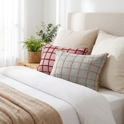 Coussin lombaire en coton Embroide avec bordure RicRac
