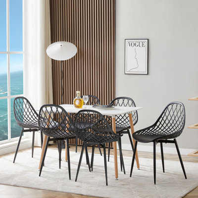 Dorrington 6 - Person Dining Set