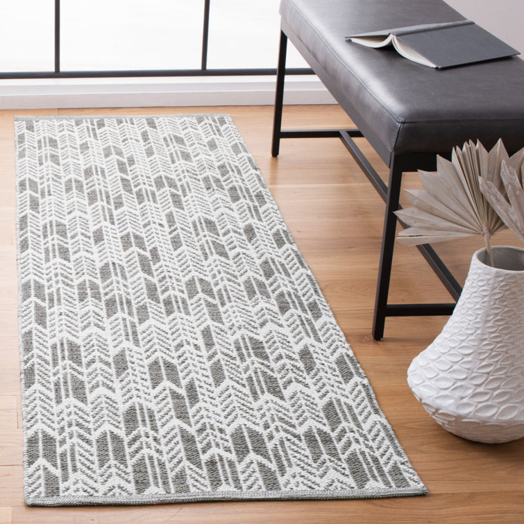 Paz Hand Woven Performance Chevron Rug