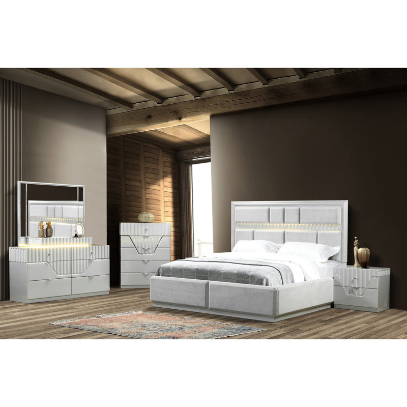 Grand lit contemporain en bois avec tête de lit à DEL pour une ambiance de chambre à coucher relaxante, sommier tapissier non nécessaire, chambre chic, tête de lit, structure solide