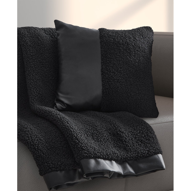 Vander Throw Throw, Black