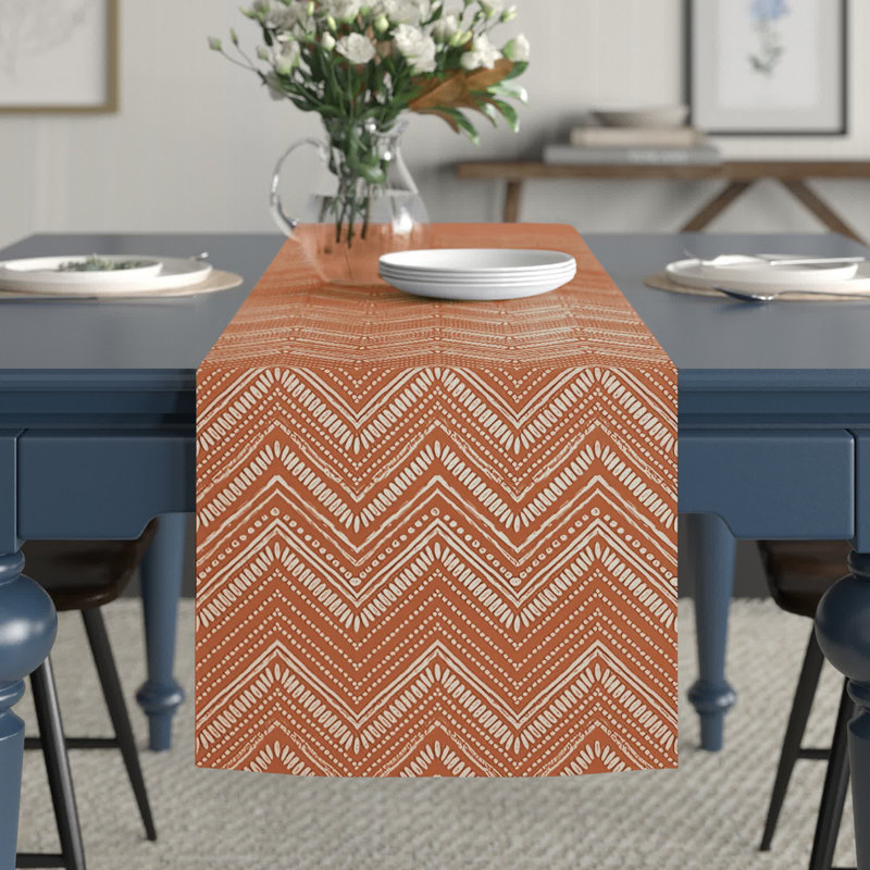 Chemin de table Westrick, Géomatique, Orange, 90 po x 16 po