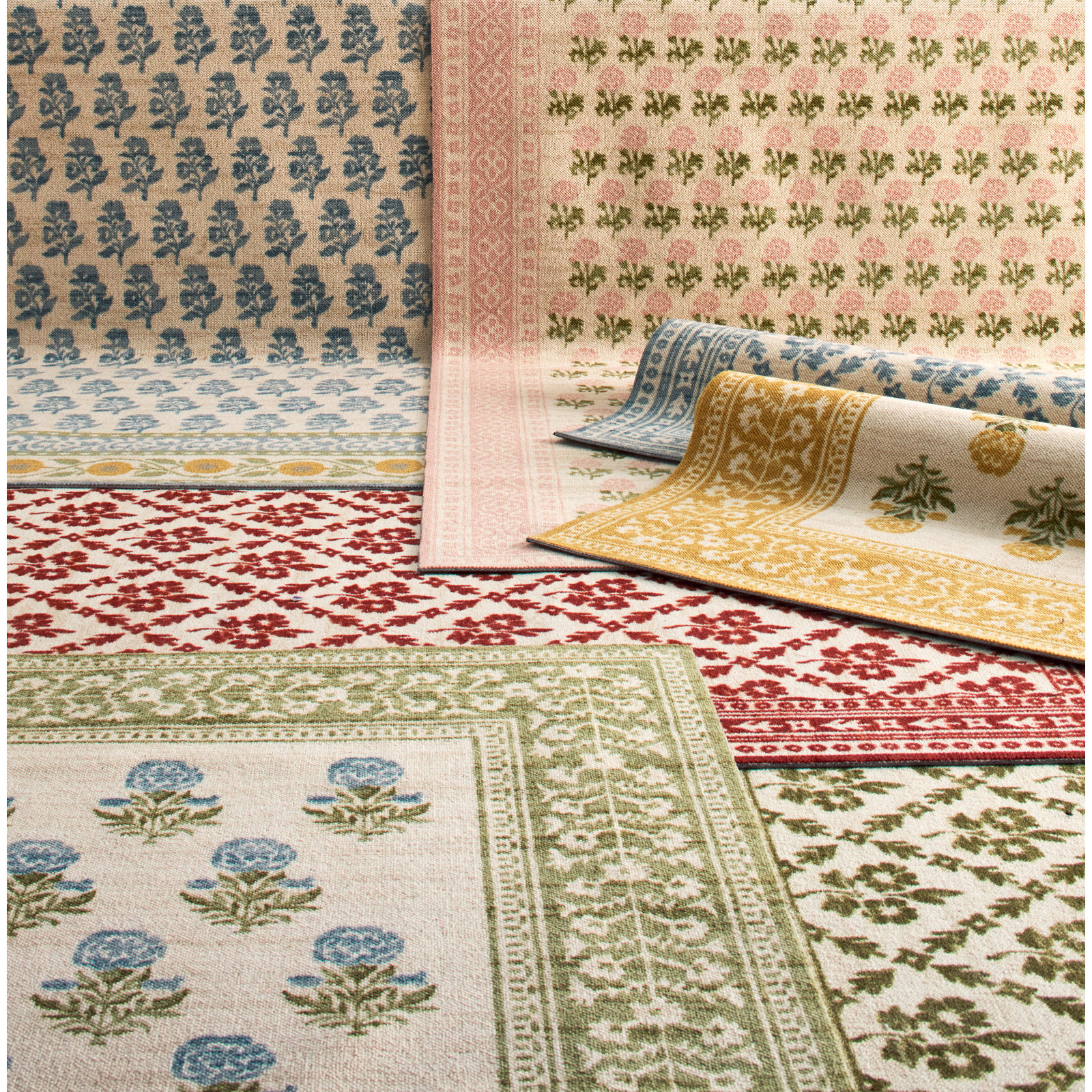 Anders Traditional Floral Wool and Nylon Green Area Rug, Rectangle 2' x 3'