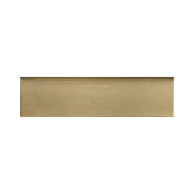 Maja Metal Wall Mounted Floating Display Shelf