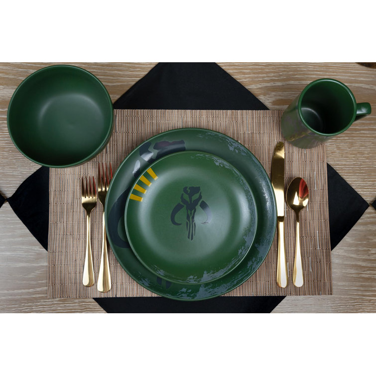 Star Wars Boba Fett Mandalorian Stoneware Plates & Bowl Collection 4-Piece  Set