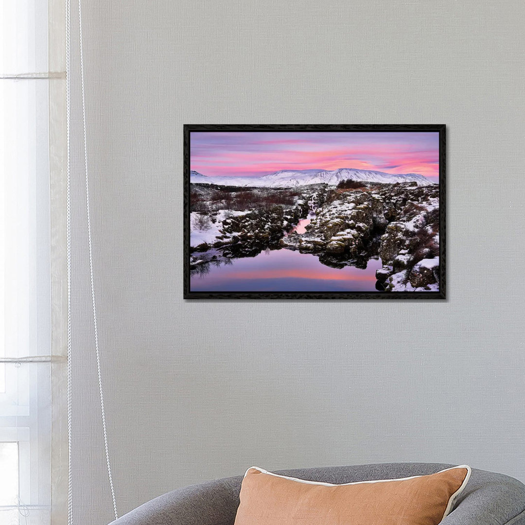 Flosagja Fissure, Thingvellir National Park, Iceland 1PC6