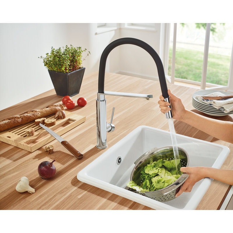 Concetto™ Pull Down Touch Single Handle Kitchen Faucet With Accessories, StarLight Chrome