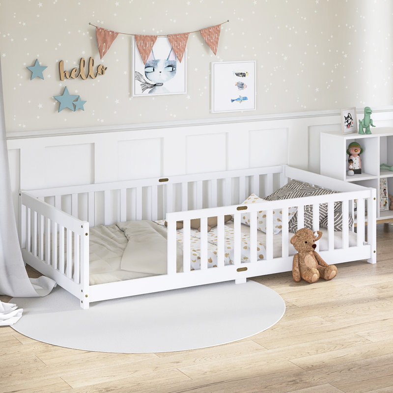 Lit simple en bois avec garde-corps, Blanc