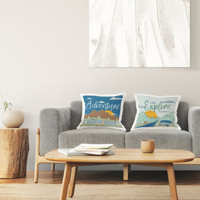 Coussin décoratif imprimé Adventure Adventure Camping par Hugo Edwins (ensemble de 2)