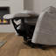 Fauteuil relevable moelleux en tissu colombe Lucie