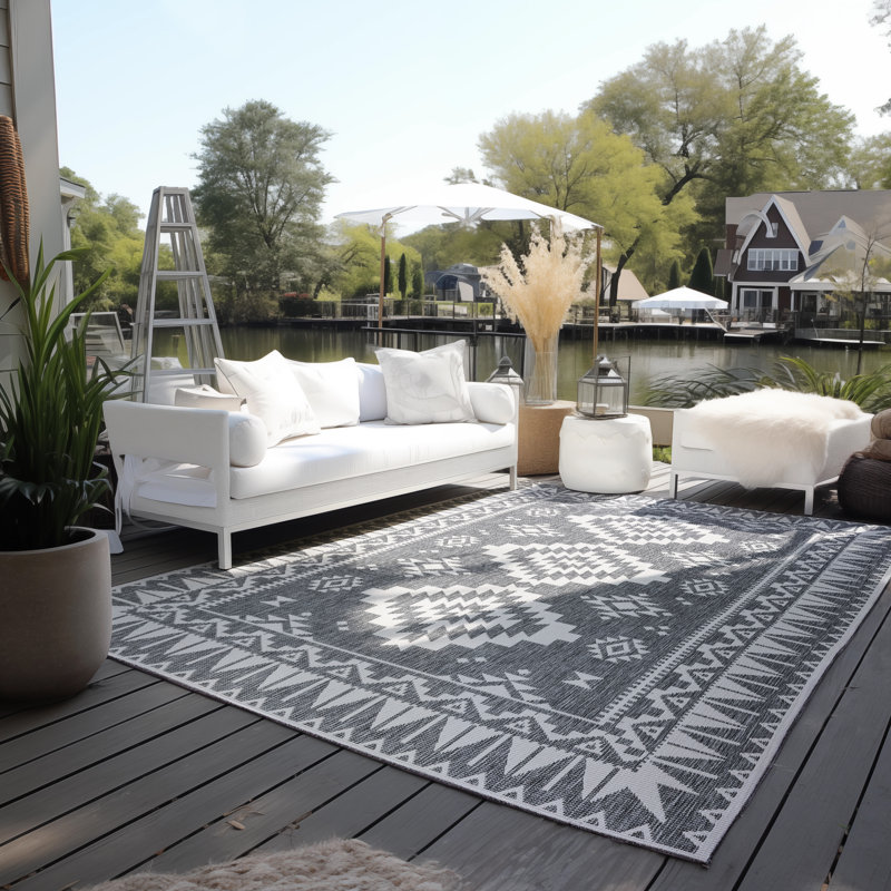 Dynamic Rectangle Indoor / Outdoor Area Rug, Rectangular 120 x 170cm