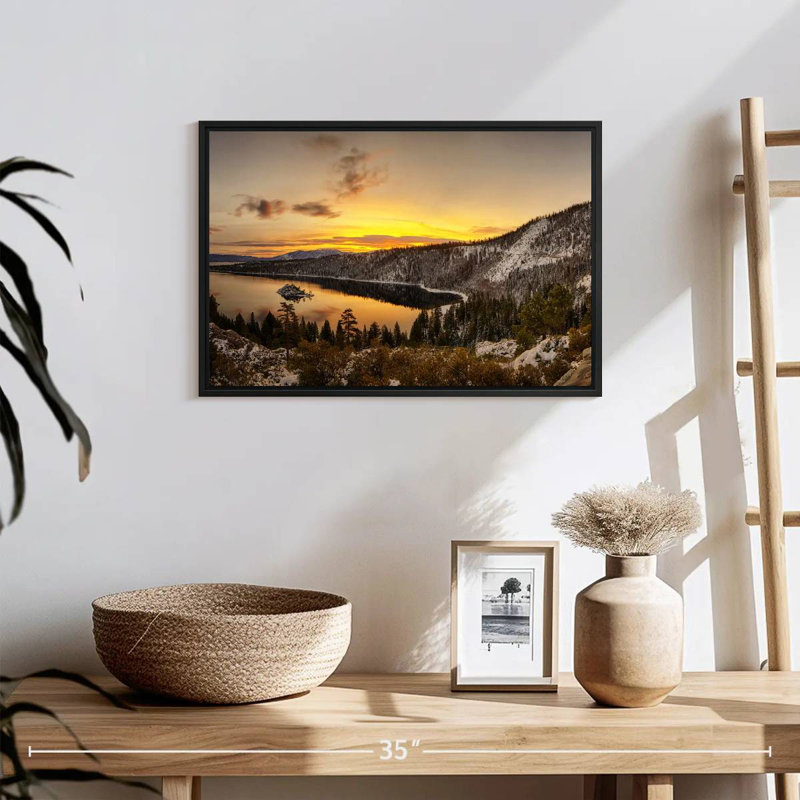 Lever du soleil sur le lac Tahoe, 19 po x 13 po, Cadre flottant noir