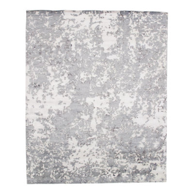 Matzke Silk Area Rug in Gray