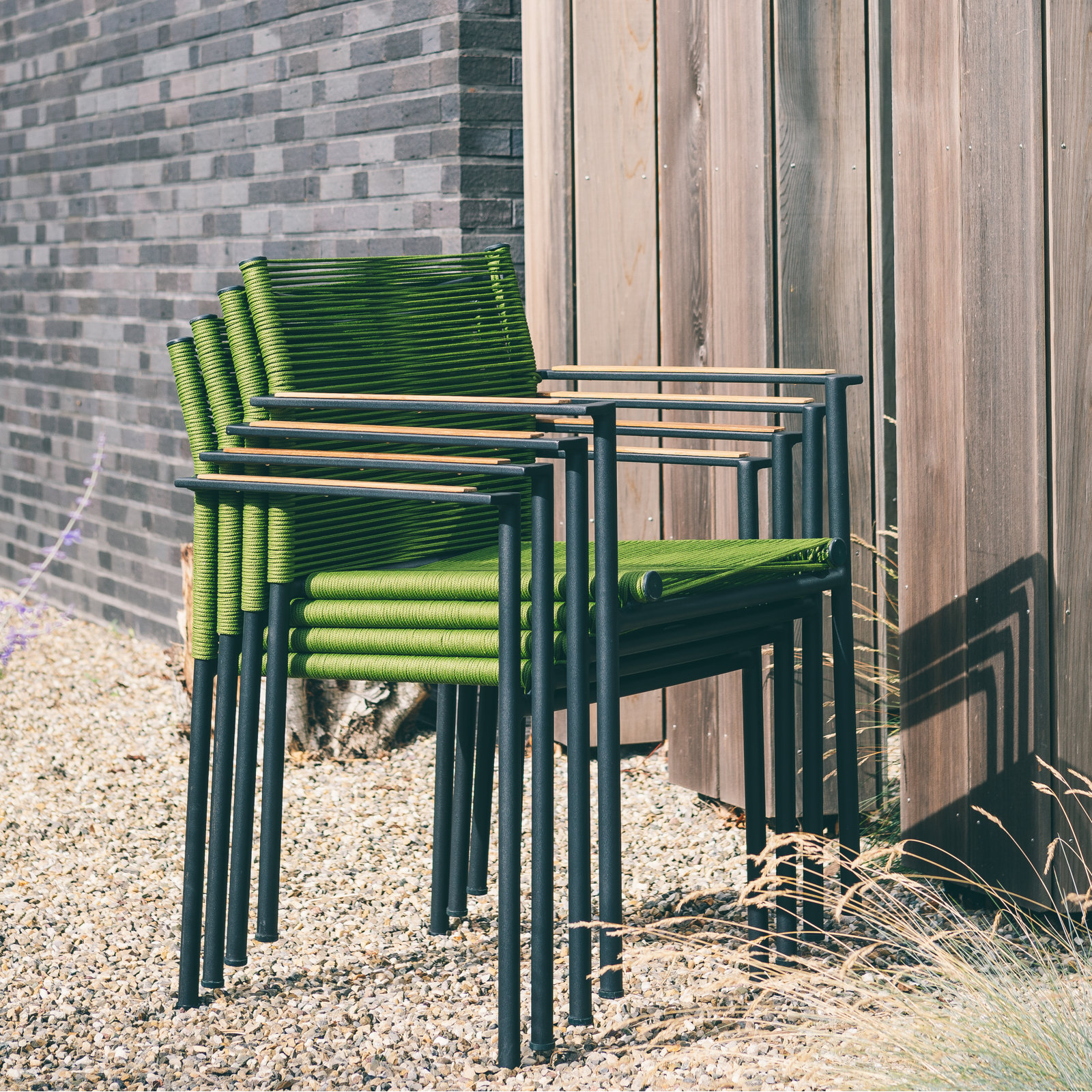 Woodbridge 43" Patio Dining Set, Green