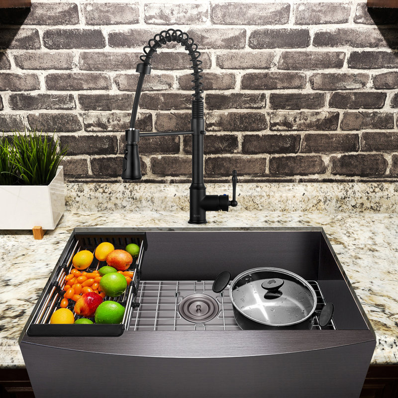 Évier de cuisine de ferme avec robinet L 1 33 po x L 20 po
