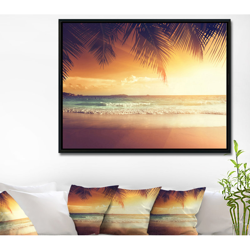 «Palm Leaves on Caribbean Seashore», impression, H 12 po x l 20 po x P 1 po, Toile avec cadre flottant