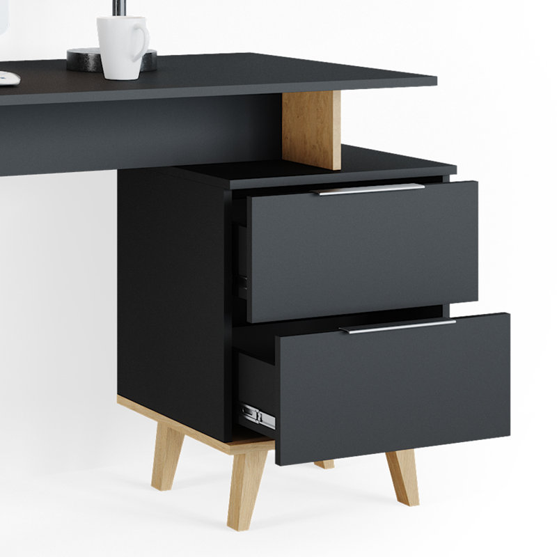 Nia Desk