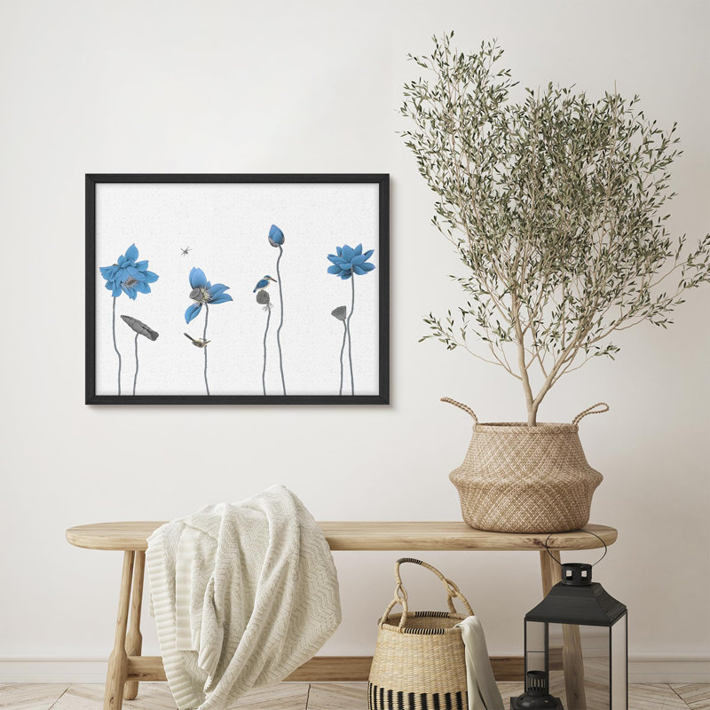 Fleurs de lotus bleues avec oiseaux et libellule sur fond neutre, affiche encadrée rustique, Naturel / naturel
