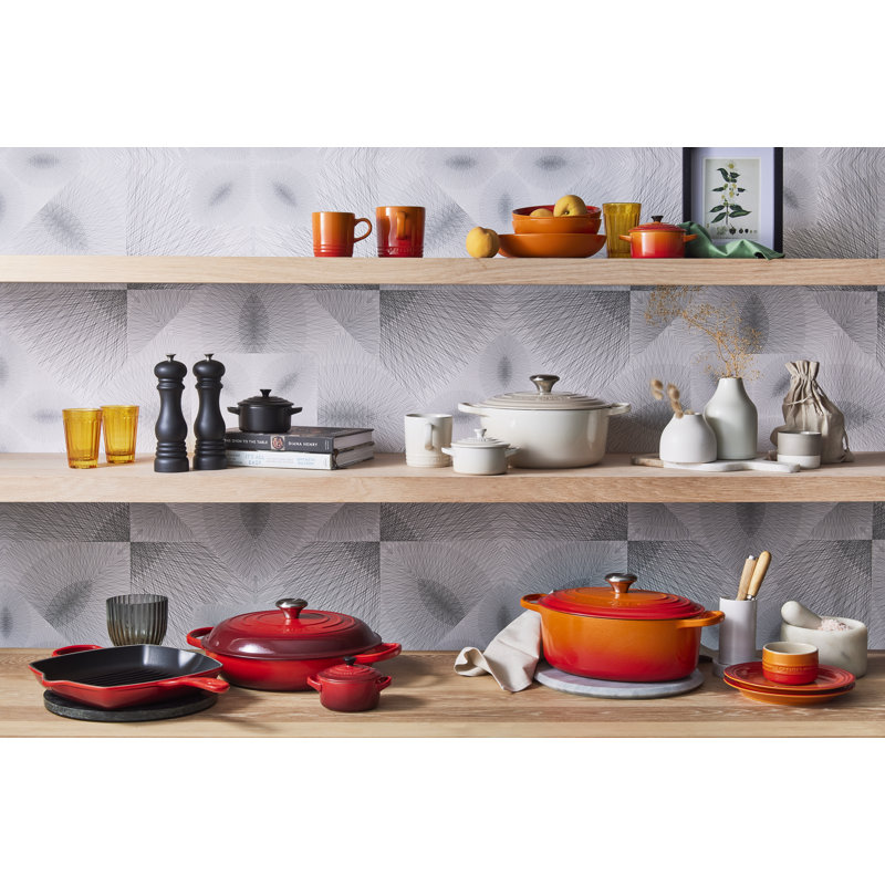 Le Creuset Signature Cast Iron Shallow Casserole, Cherry Red, 30cm / 3.5L