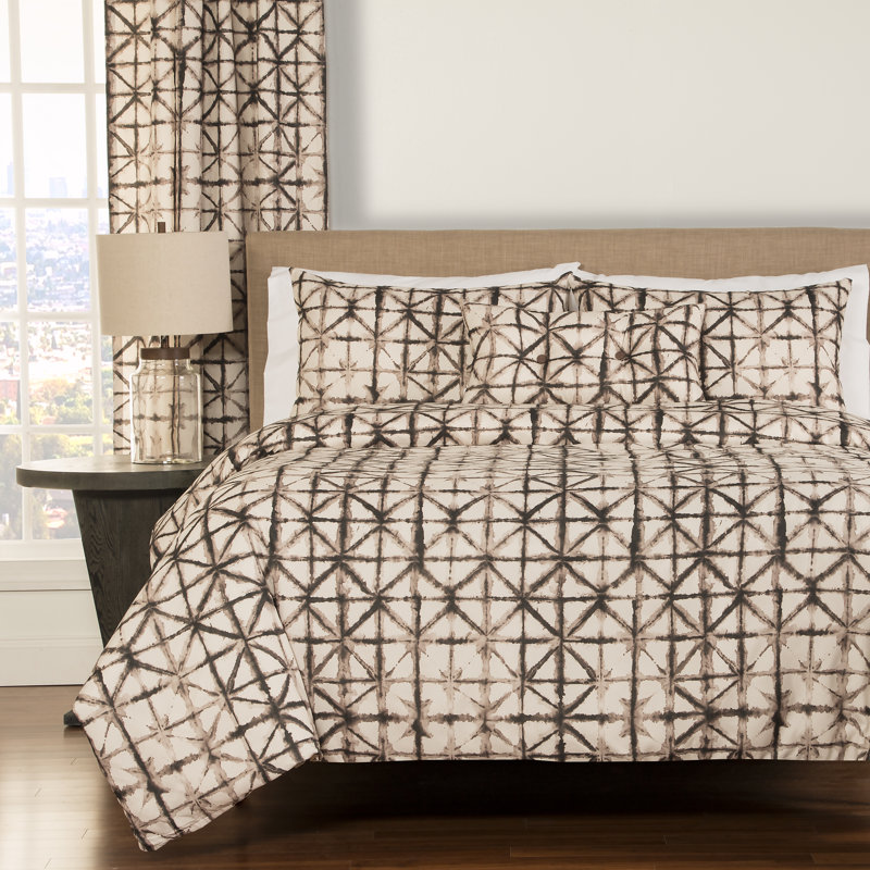 Reflection Modern & Contemporary Polyester Geometric Shapes Duvet Cover, Queen