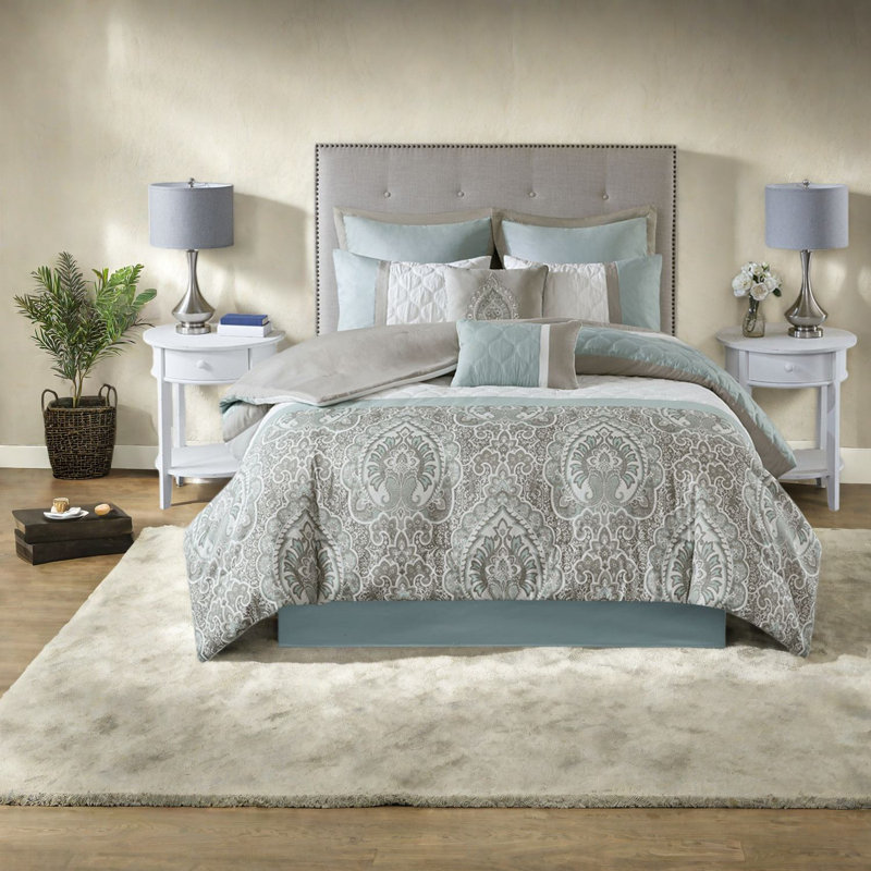 Luxury Cal King Bedding Sets, Polyester Comfort, Transitional Style