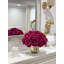 Fuchsia véritable touche de grand arrangement de roses