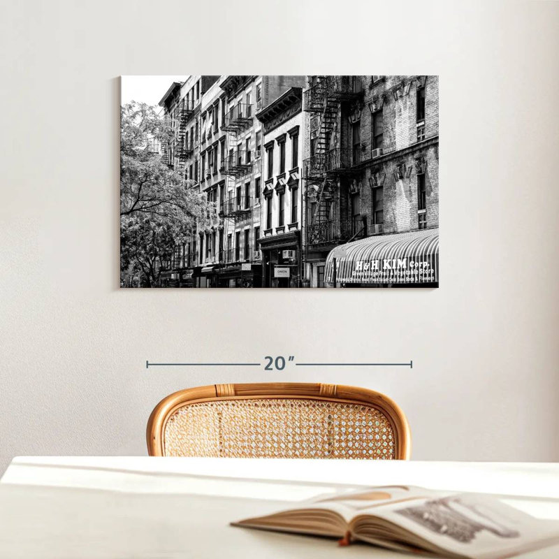 Lilie NYC, façades de bâtiments II, H 16 po x l 24 po