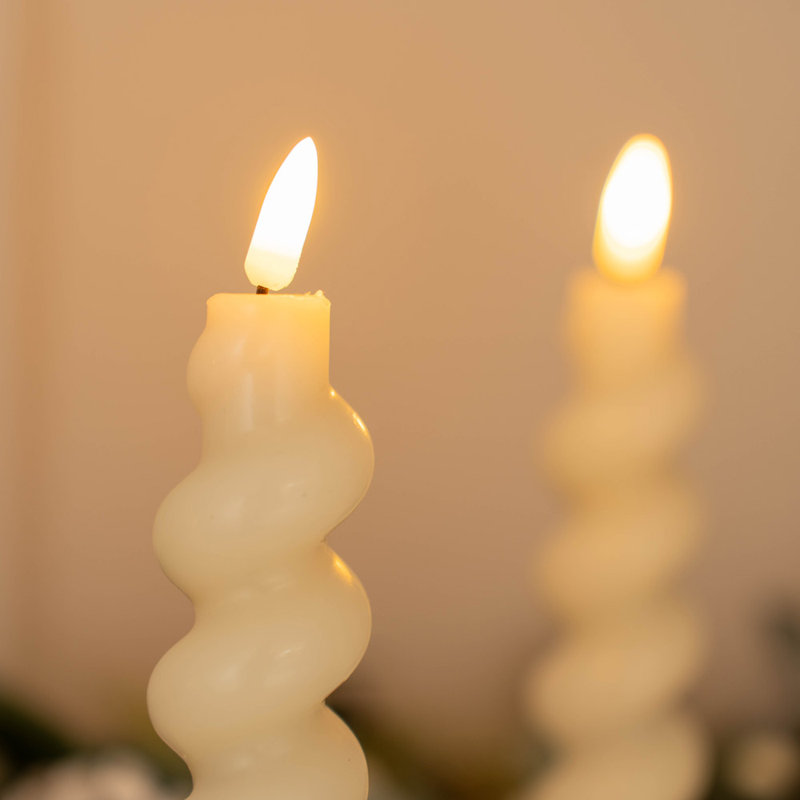 Quevin Flameless Candle