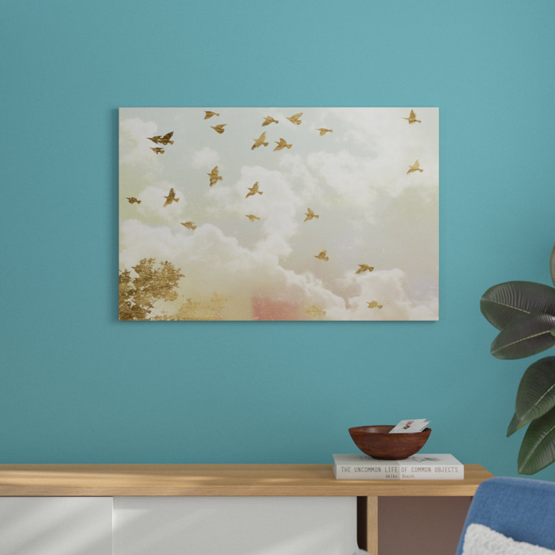 «Golden Flight I», impression sur toile, H 24 po x l 36 po