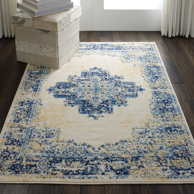 Skender Oriental Indoor Rug, Rectangle 3'9" x 5'9"