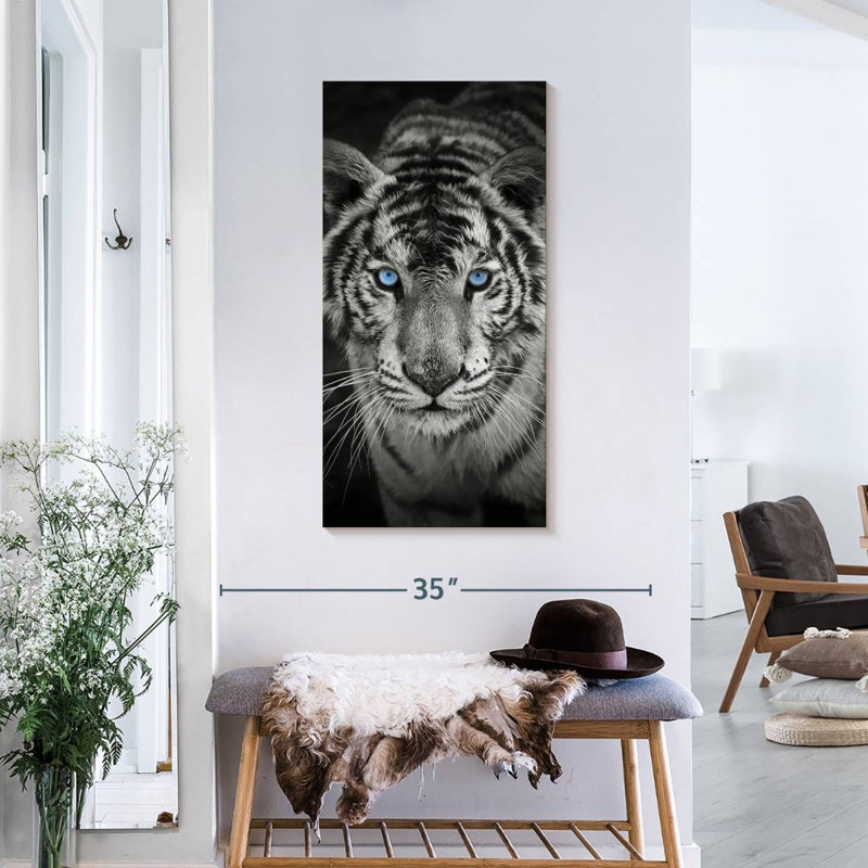 Tigre bleu sur toile, H 36 po x l 18 po x P 1,25 po