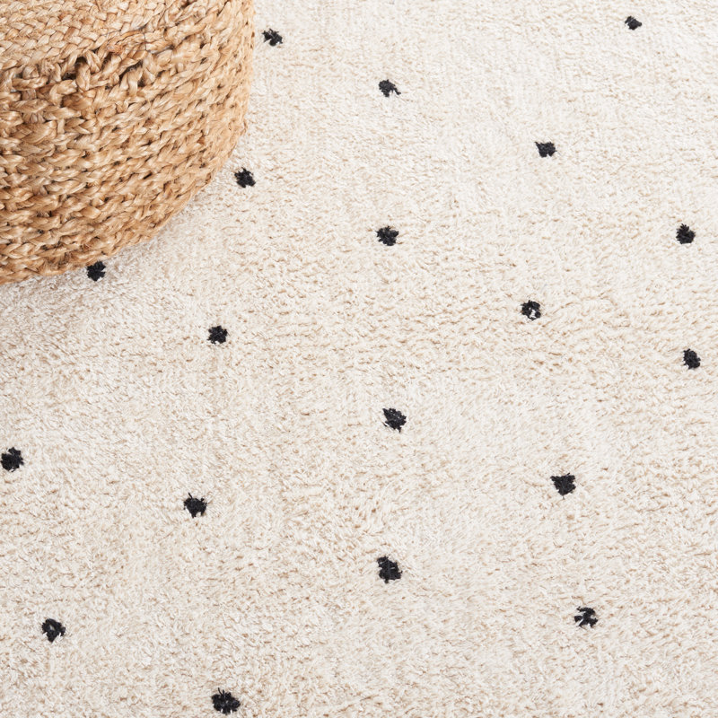Huling Handwoven Area Rug In Ivory/Black, Runner 2'3" x 7'