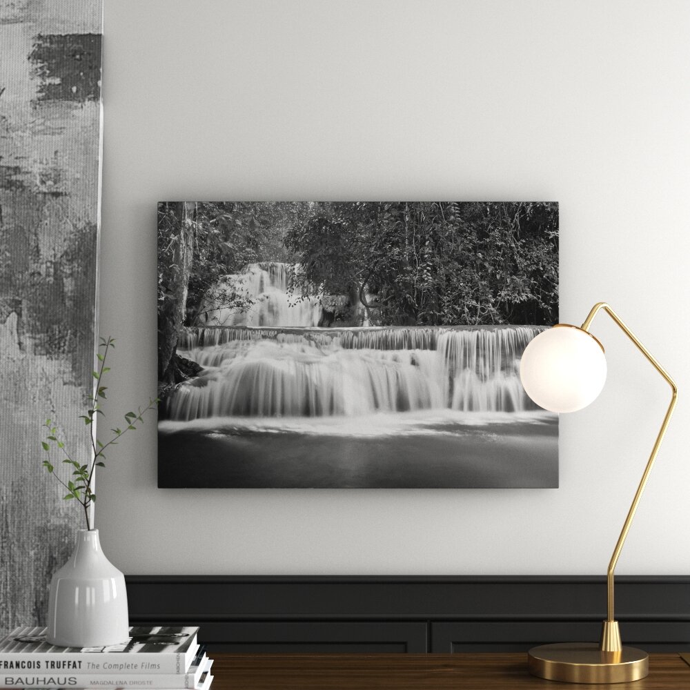 Leinwandbild „Wasserfall Hui Mae Khamin in Thailand“, Fotodruck